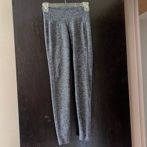 Women’s striped black and gray fitted leggings